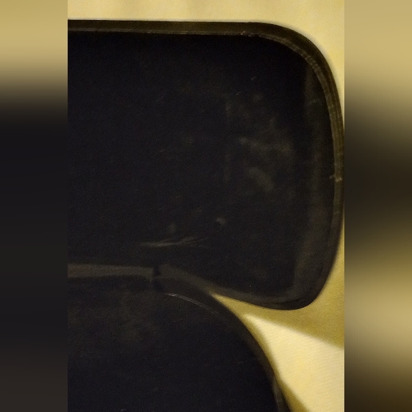 Armani Exchange Eye Glasses, Case Hard Case Clam Shell Rounded Sunglass Black - Picture 6 of 9